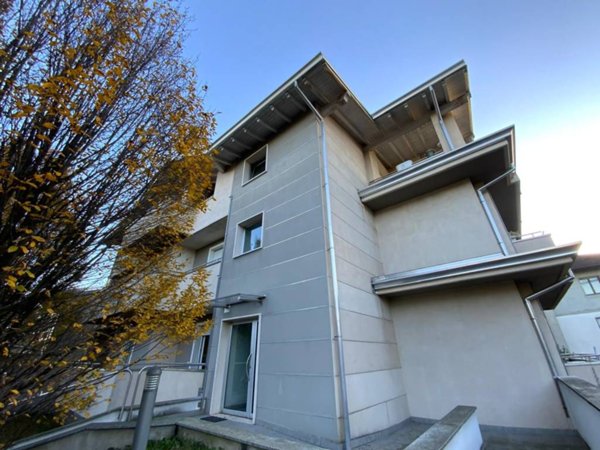 appartamento in vendita a Busto Garolfo