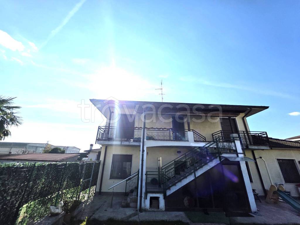 appartamento in vendita a Busto Garolfo