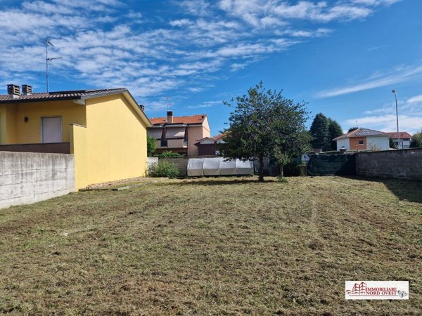 casa indipendente in vendita a Busto Garolfo in zona Olcella
