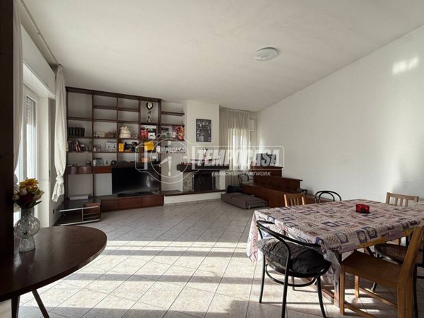 casa indipendente in vendita a Busto Garolfo