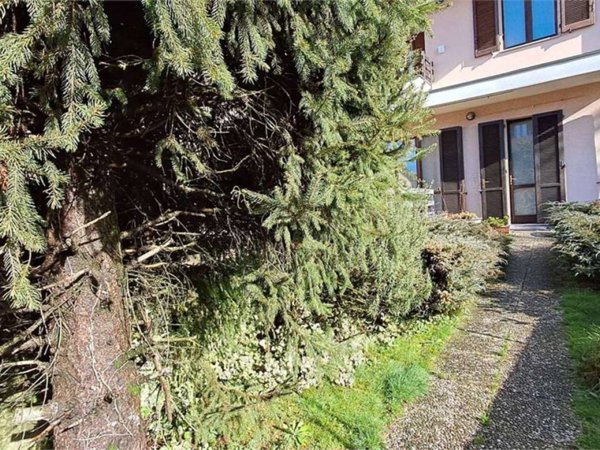 casa indipendente in vendita a Busto Garolfo