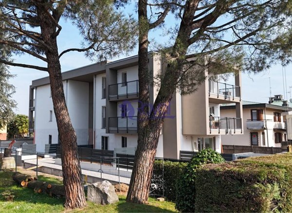 appartamento in vendita a Busto Garolfo in zona Olcella