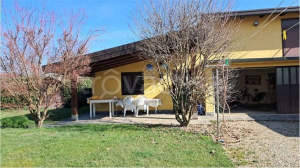 casa indipendente in vendita a Busto Garolfo
