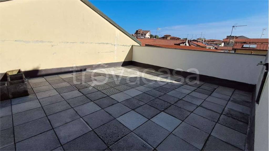 appartamento in vendita a Busto Garolfo