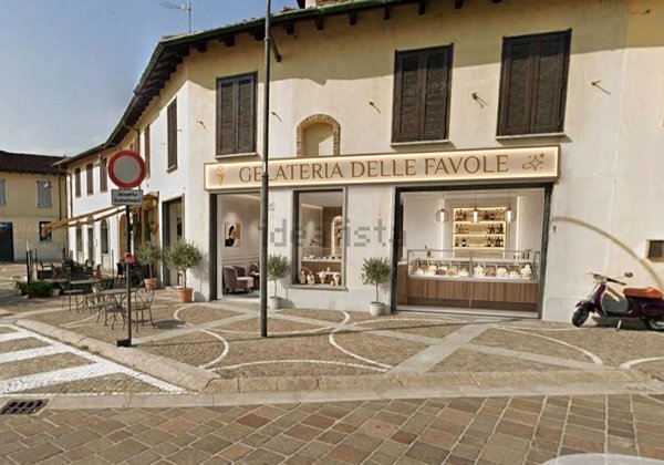 locale commerciale in vendita a Busto Garolfo
