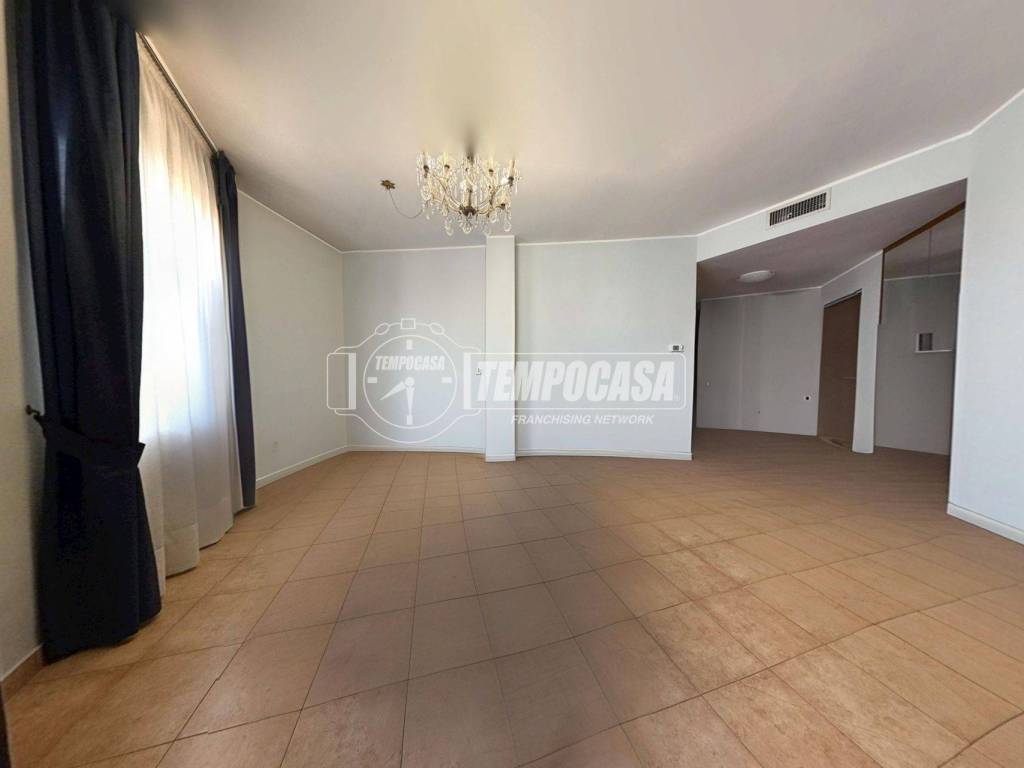 appartamento in vendita a Busto Garolfo