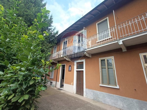 appartamento in vendita a Busto Garolfo in zona Olcella