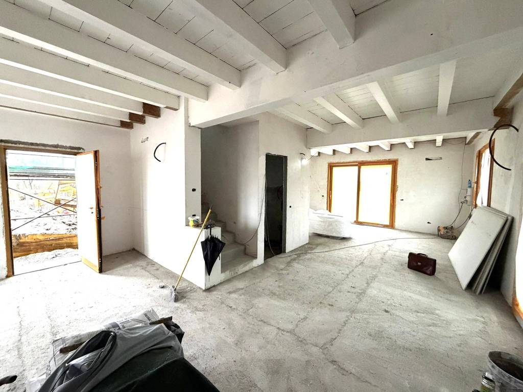 casa indipendente in vendita a Busto Garolfo