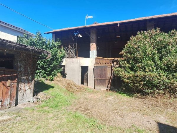 casa indipendente in vendita a Busto Garolfo