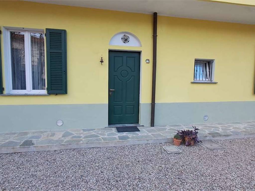 appartamento in vendita a Busto Garolfo in zona Olcella