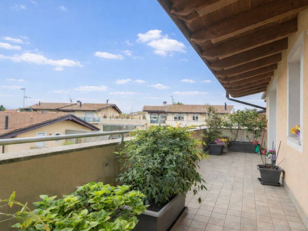 appartamento in vendita a Busto Garolfo