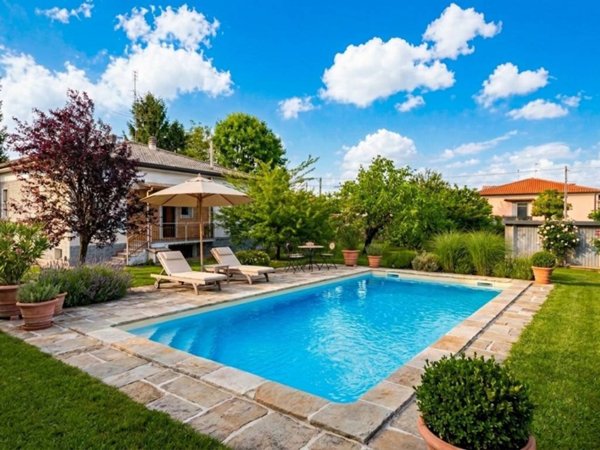 casa indipendente in vendita a Busto Garolfo