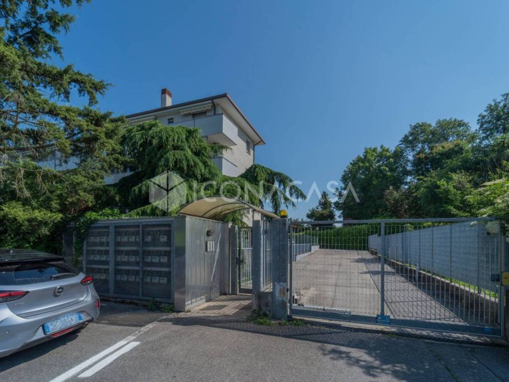 appartamento in vendita a Busto Garolfo