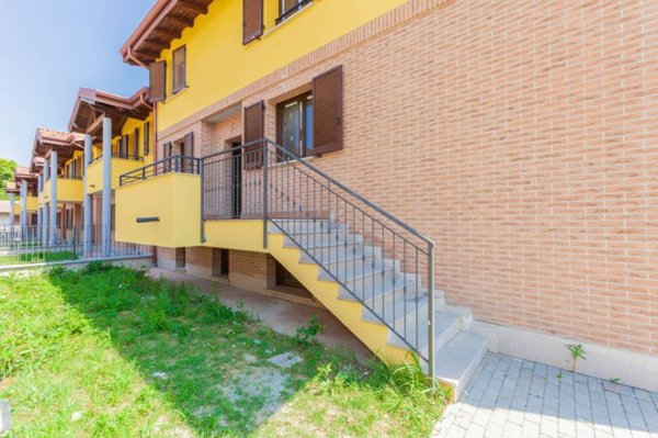 casa indipendente in vendita a Busto Garolfo in zona Olcella