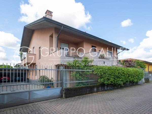 casa indipendente in vendita a Busto Garolfo
