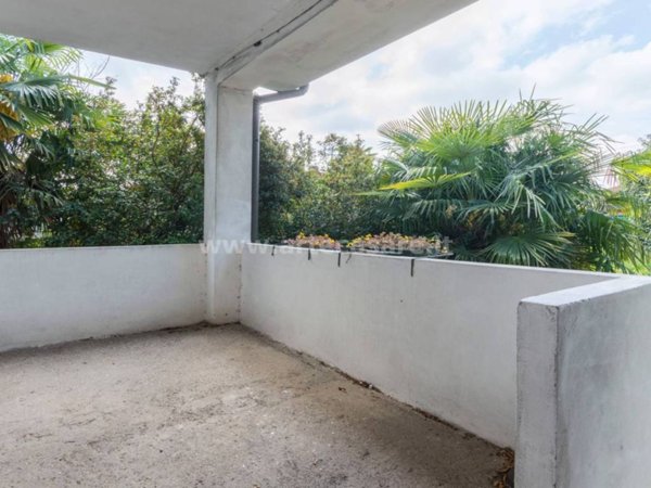 casa indipendente in vendita a Busto Garolfo