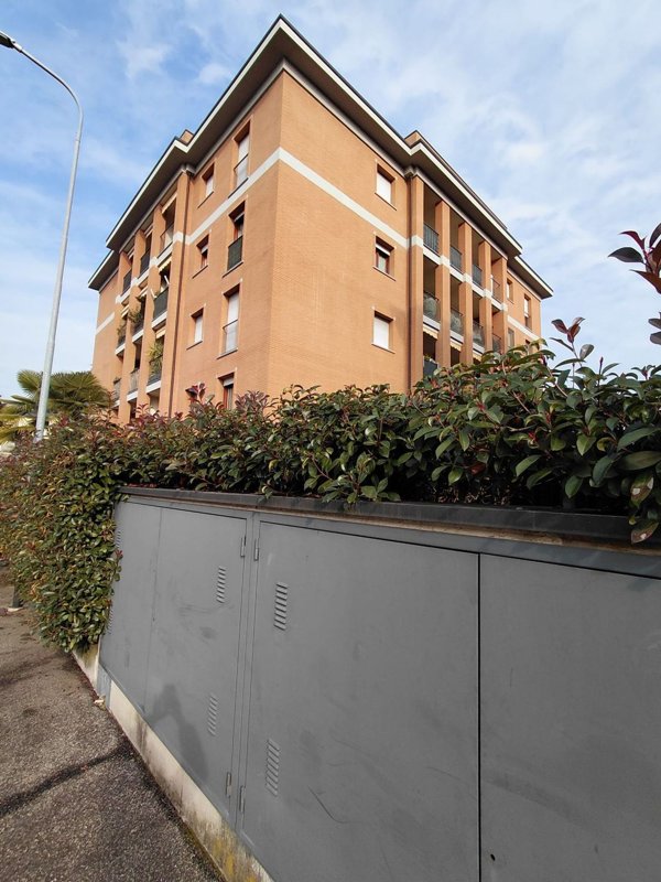 appartamento in vendita a Busto Garolfo in zona Olcella