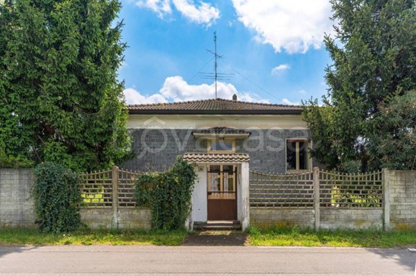 casa indipendente in vendita a Busto Garolfo in zona Olcella