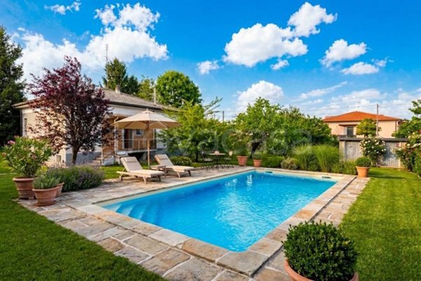 casa indipendente in vendita a Busto Garolfo in zona Olcella