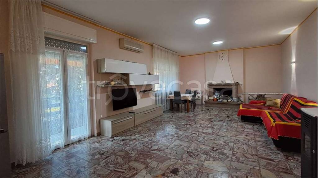 appartamento in vendita a Busto Garolfo
