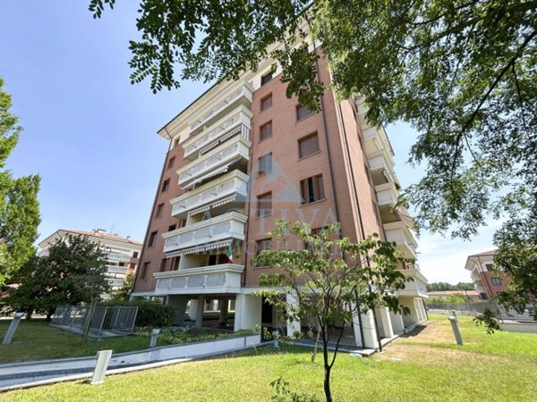 appartamento in vendita a Busto Garolfo in zona Olcella