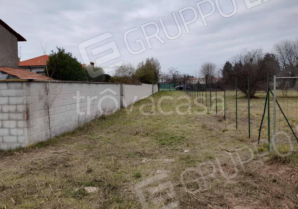 terreno in vendita a Busto Garolfo in zona Olcella