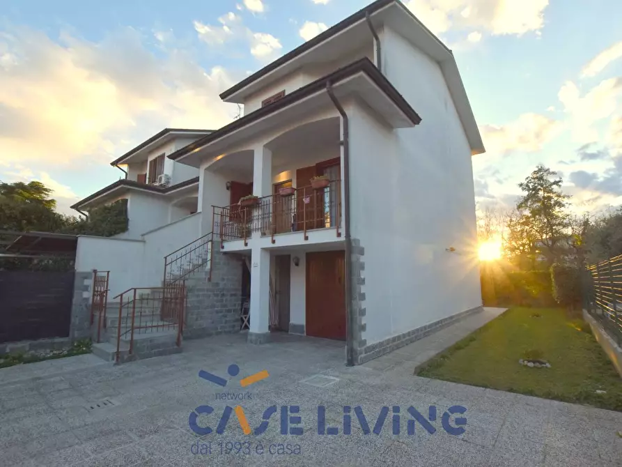 casa indipendente in vendita a Calvignasco