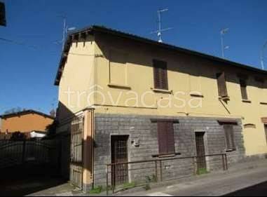 appartamento in vendita a Calvignasco in zona Bettola