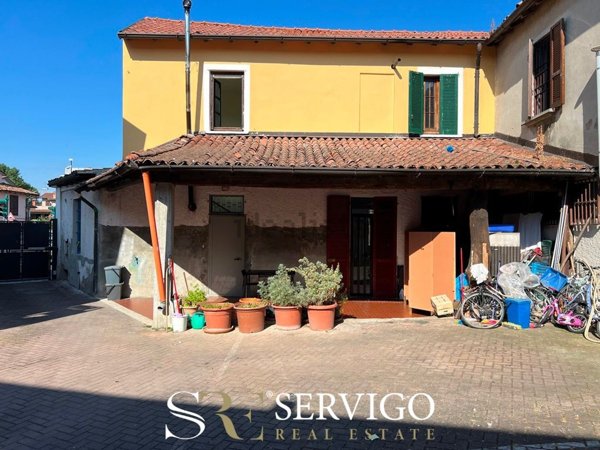 casa indipendente in vendita a Calvignasco