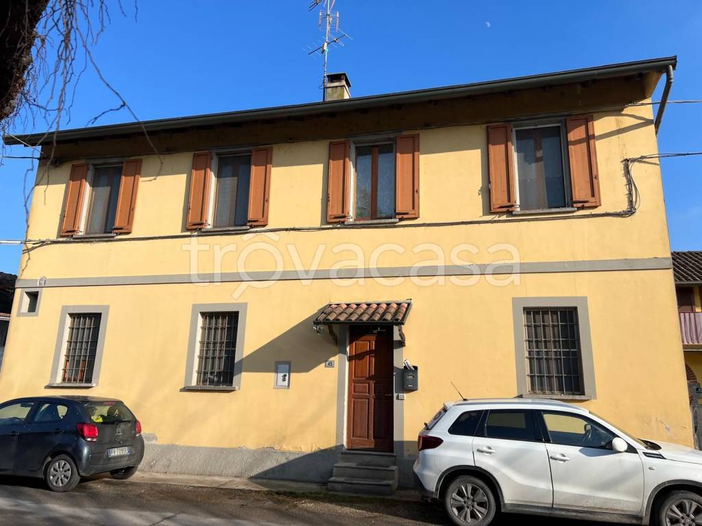 casa indipendente in vendita a Calvignasco
