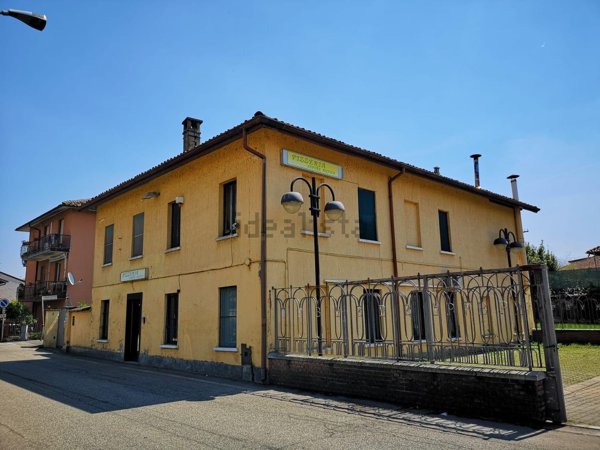 casa indipendente in vendita a Calvignasco in zona Bettola