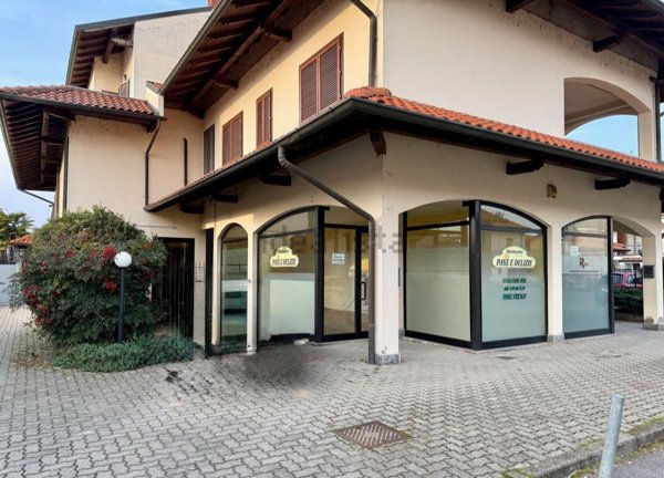 casa indipendente in vendita a Calvignasco
