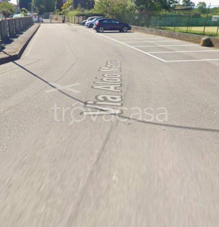 casa indipendente in vendita a Calvignasco in zona Bettola