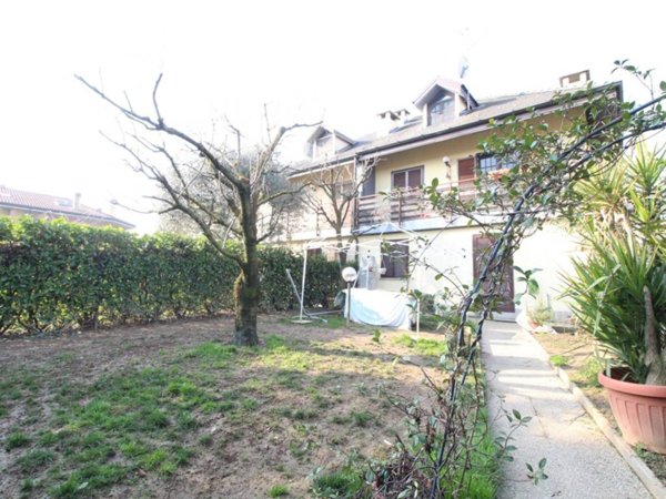 casa indipendente in vendita a Cambiago