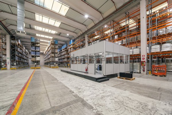 capannone in vendita a Cambiago