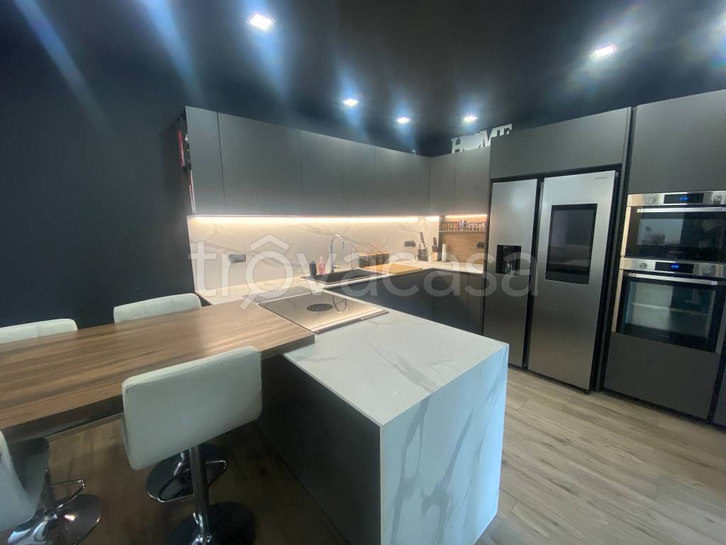 casa indipendente in vendita a Cambiago