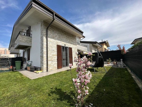 appartamento in vendita a Cambiago