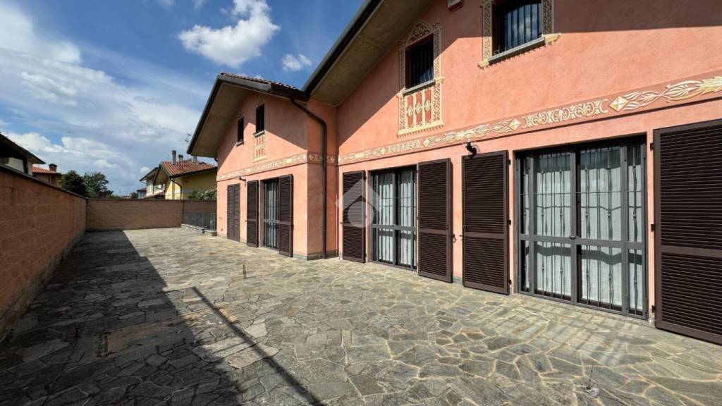 casa indipendente in vendita a Cambiago