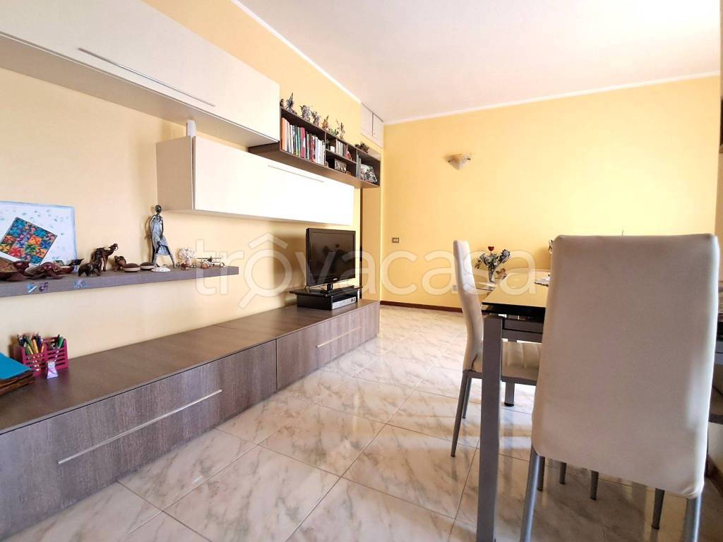 appartamento in vendita a Cambiago