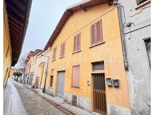 negozio in vendita a Cambiago