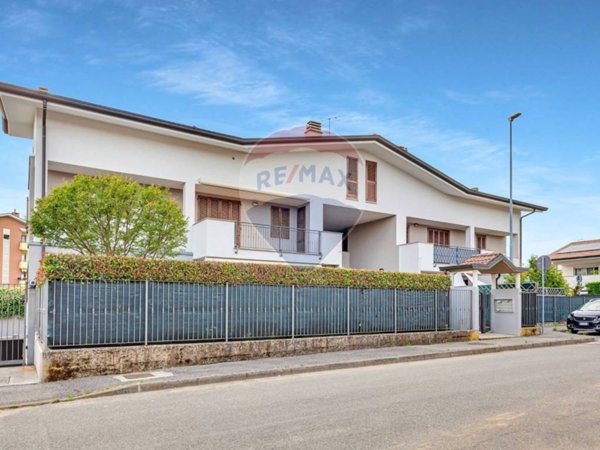 appartamento in vendita a Cambiago