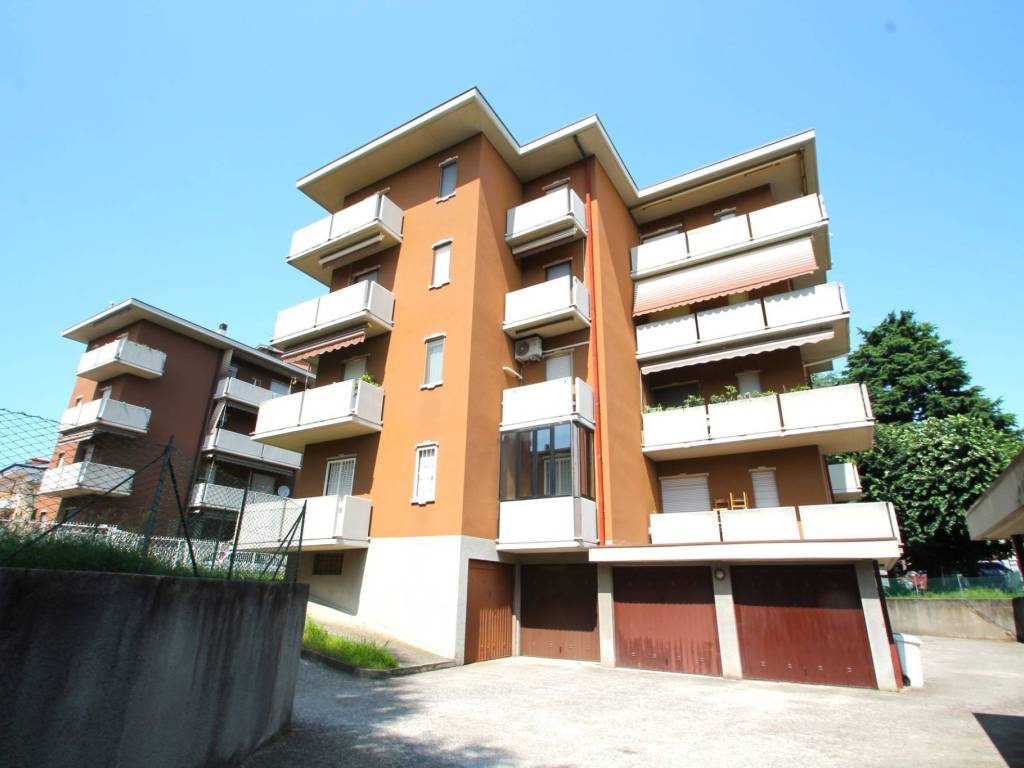 appartamento in vendita a Cambiago