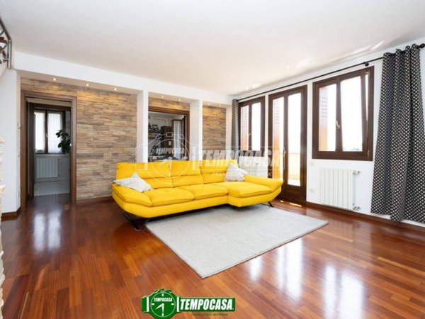 appartamento in vendita a Cambiago