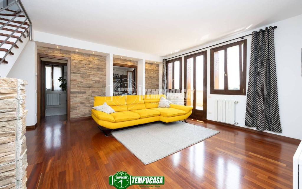 appartamento in vendita a Cambiago