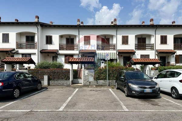 casa indipendente in vendita a Cambiago