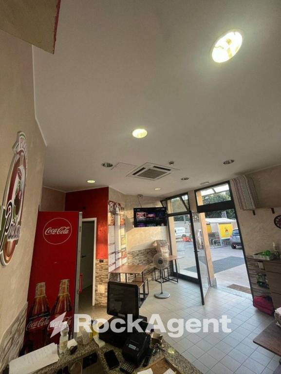 negozio in vendita a Cambiago