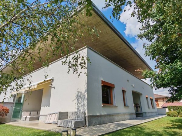 casa indipendente in vendita a Cambiago