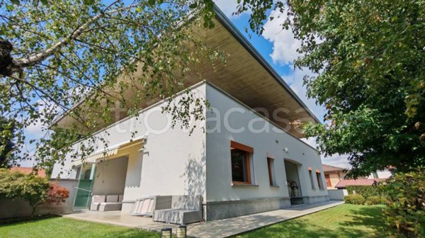 casa indipendente in vendita a Cambiago