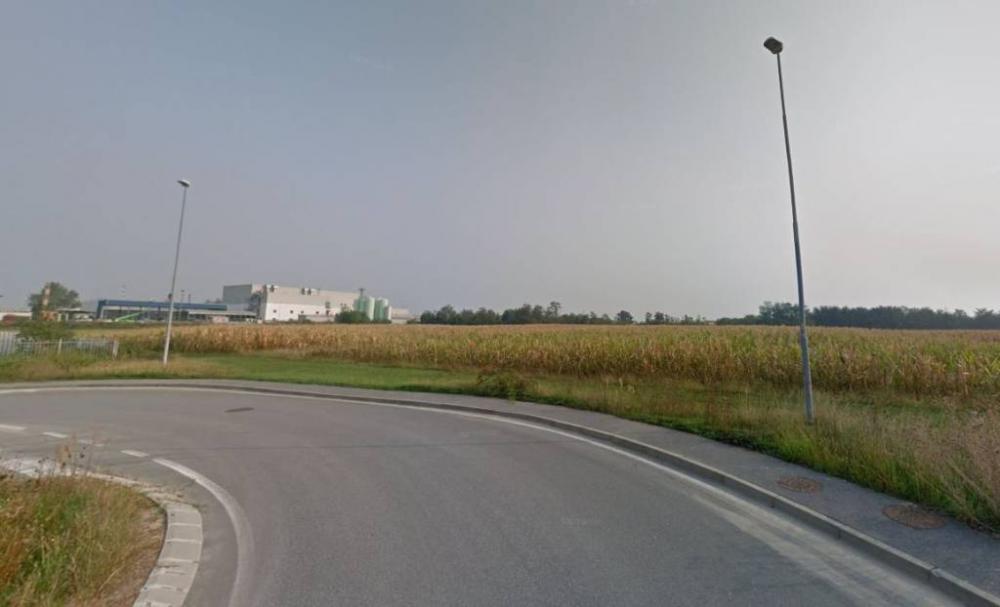 terreno edificabile in vendita a Cambiago