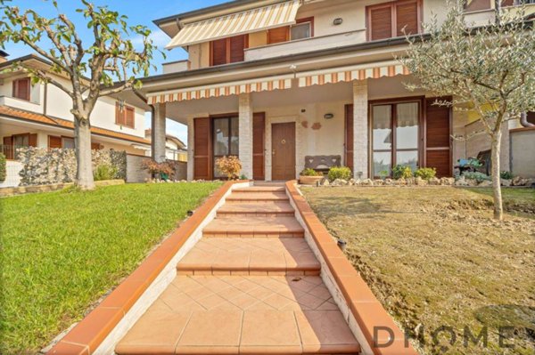 casa indipendente in vendita a Cambiago